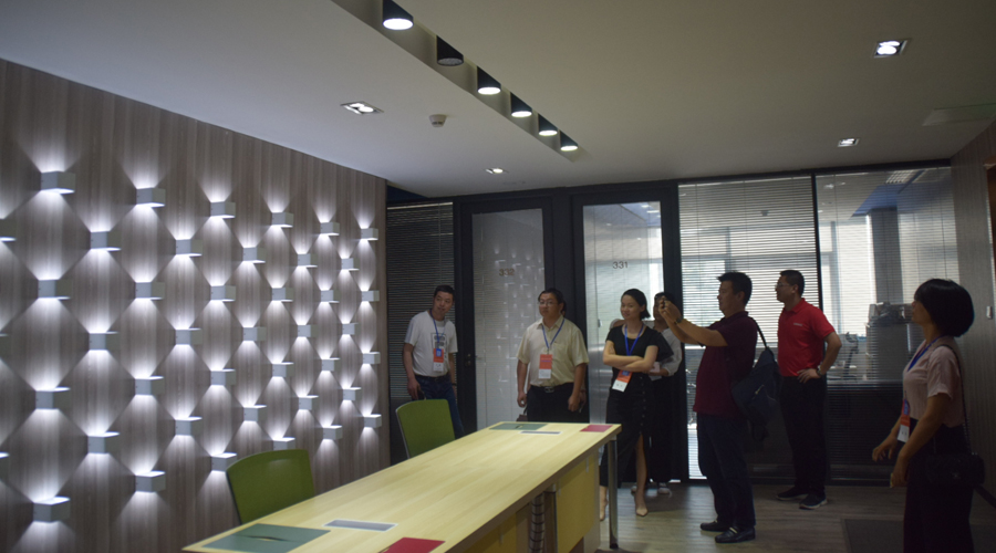新美-商会 (6).jpg
